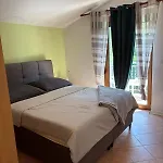 Veronica Apartment *